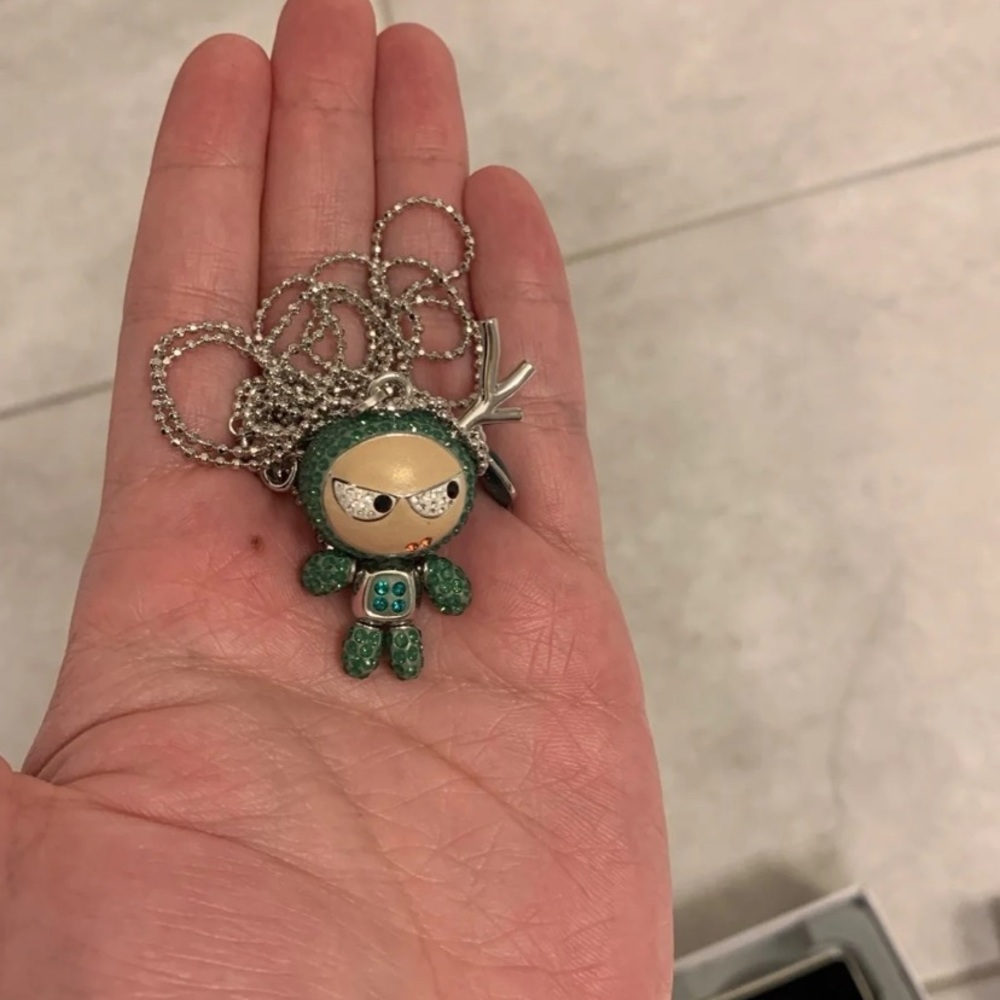 SWAROVSKI ELVIS / ELIOT NECKLACE PENDANT